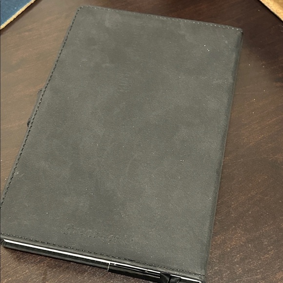 Black Journal with Magnetic Clasp - Picture 5 of 6